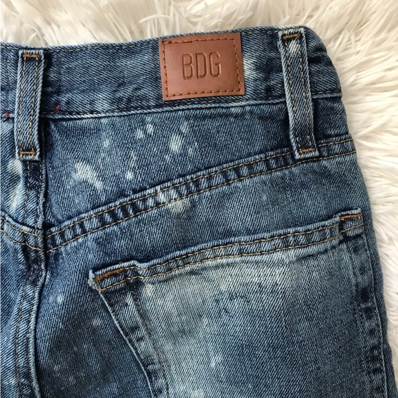 BDG Bleach Splattered High Rise Baggy Jeans Size 25 - Picture 6 of 10